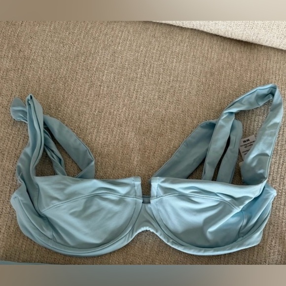 L*Space Bikini top - Picture 3 of 4